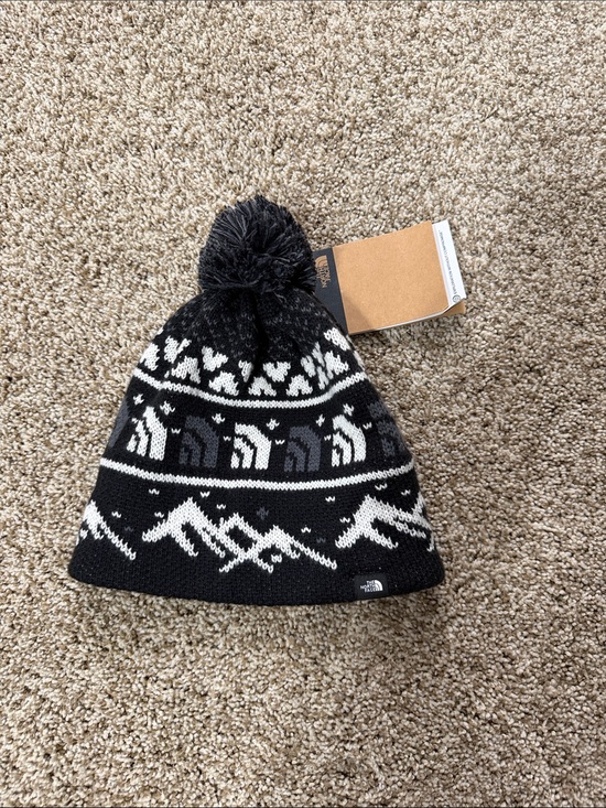The North Face Accessories - The North Face Kids Black & White Pom-Pom Knit Hat with Mountain & Bear Motif